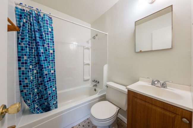 Foto del edificio - 8968 Tidewater Dr