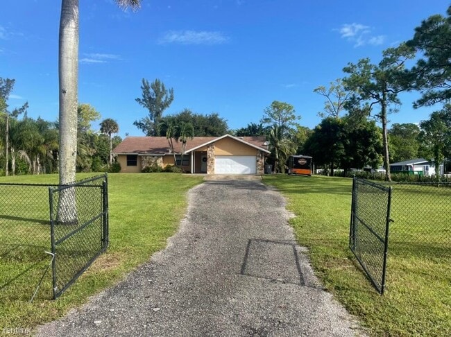 Building Photo - 3 br, 2 bath House - 11417 62nd Ln N