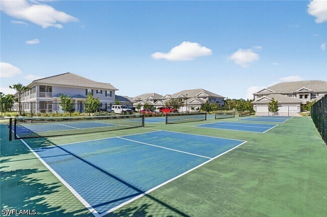 Foto del edificio - 286 Indies Dr E