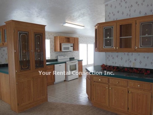 Building Photo - North Lakeland 3 BR-2 Bath Mobile Home