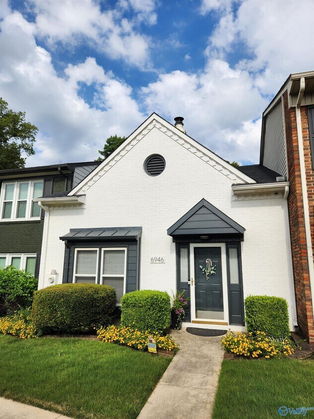 Primary Photo - 6946 Steeplechase Dr NW
