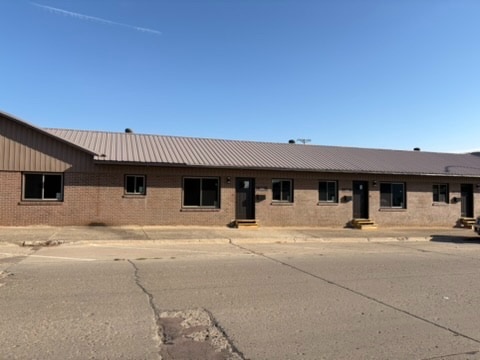 Primary Photo - 952 3rd Ave