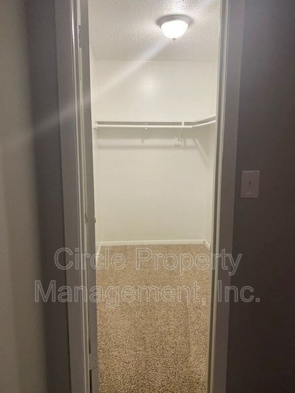 Building Photo - 4029 Hunters Ridge Dr SW