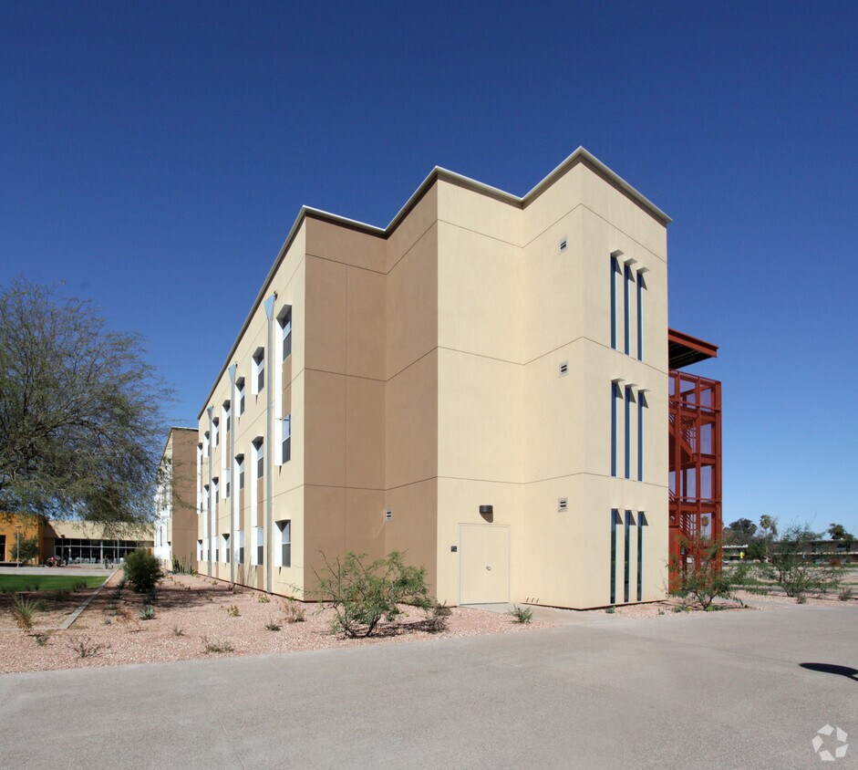 Foto del edificio - Lantana Hall