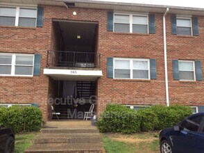 Building Photo - 365 Elmwood Dr