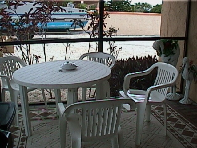 Building Photo - 29156 Mango Ln