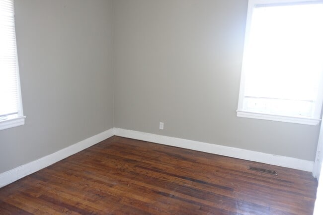 Foto del edificio - 831 4th Ct W