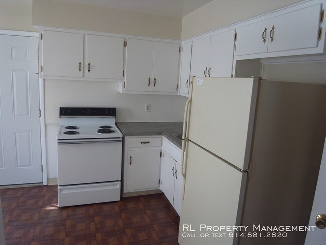 Foto del edificio - 5745 Arborwood Ct