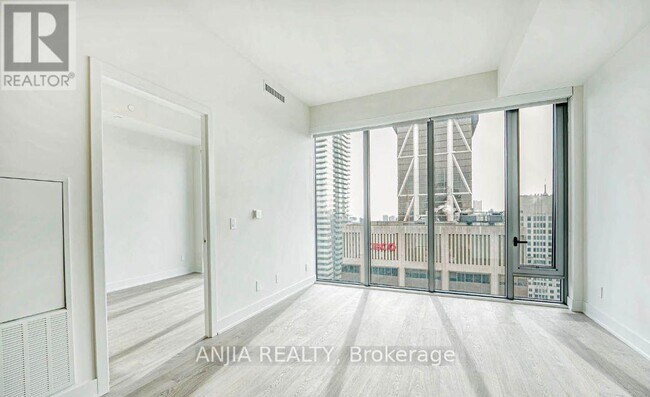 Photo du bâtiment - 8 Cumberland St