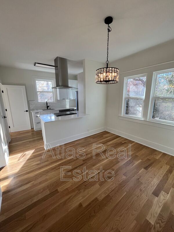 Building Photo - 5224 E 23rd Ave