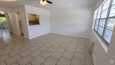 Building Photo - 368 Camden P