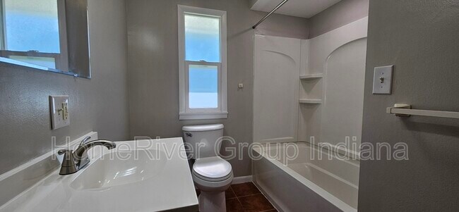 Foto del edificio - 1914 N Hawthorne Ln