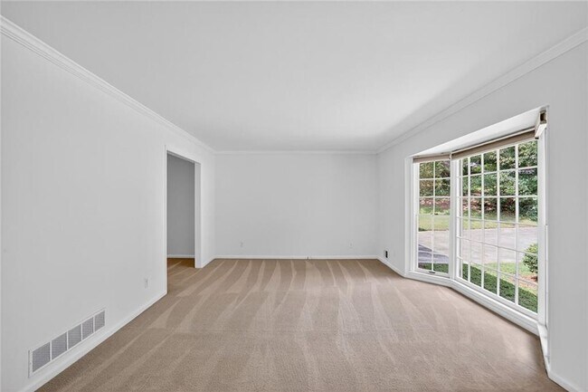 Foto del edificio - 447 Cove Dr NE