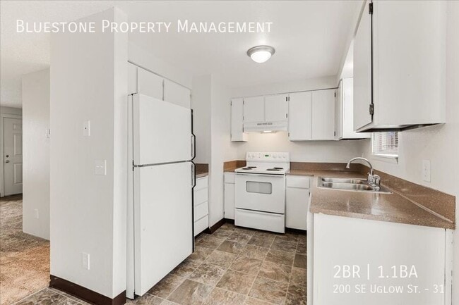 Foto del edificio - 200 SE Uglow St