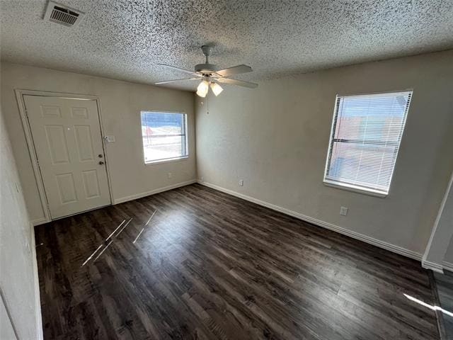 Building Photo - 1321 Woodcrest Dr