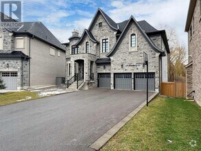 Building Photo - 17 Petrolia Ct