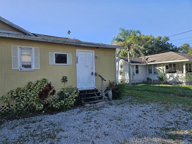 Primary Photo - 3866 Desoto Ave