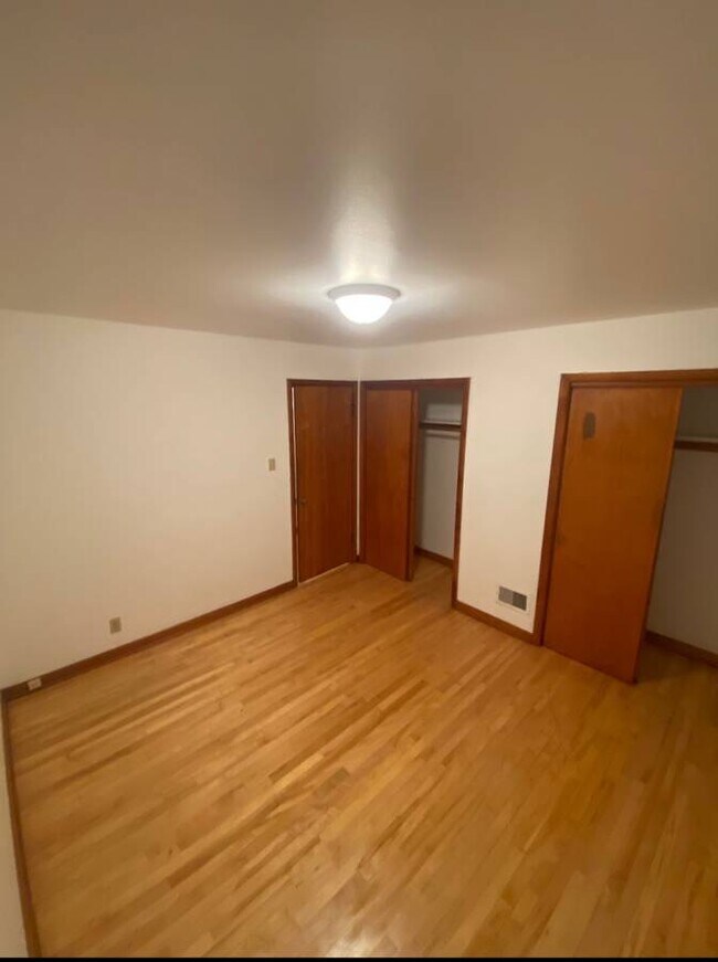Building Photo - 2170 S 94th St