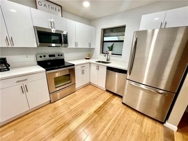Foto del edificio - 3561 NW 35th St