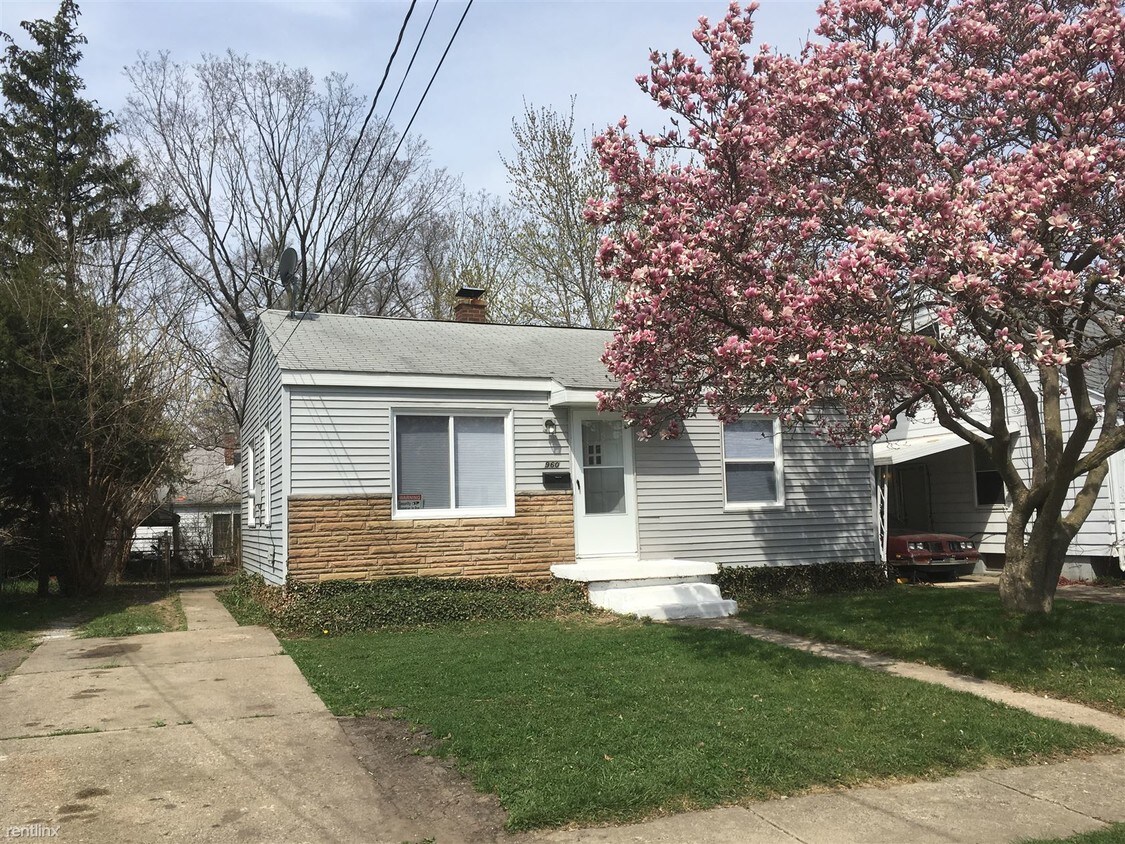 Primary Photo - 2 br, 1 bath House - 960 Johnson Ave