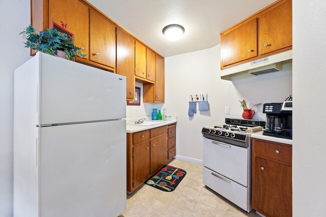 Building Photo - ReNew Arden