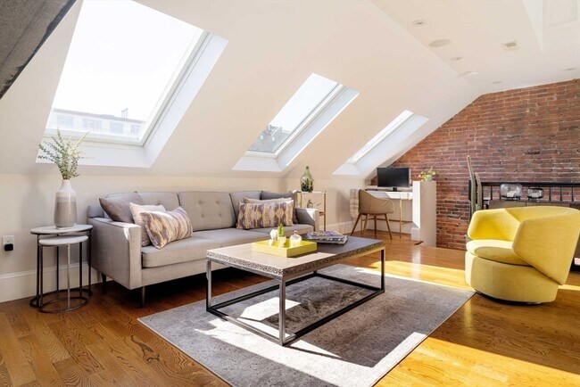 Foto del edificio - 462 Shawmut Ave