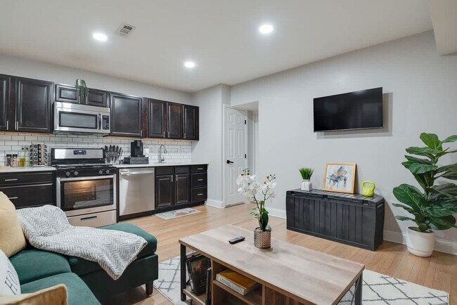 Foto del edificio - 1255 Raum St NE