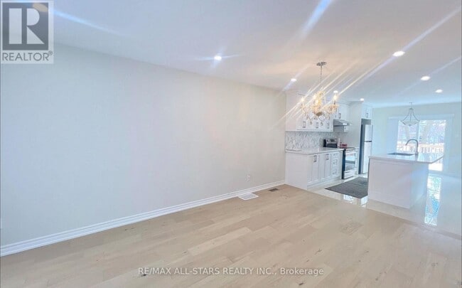 Building Photo - 137 Percy Ln