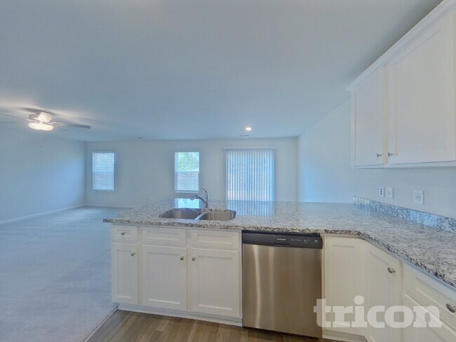 Foto del edificio - 2010 Southlea Dr