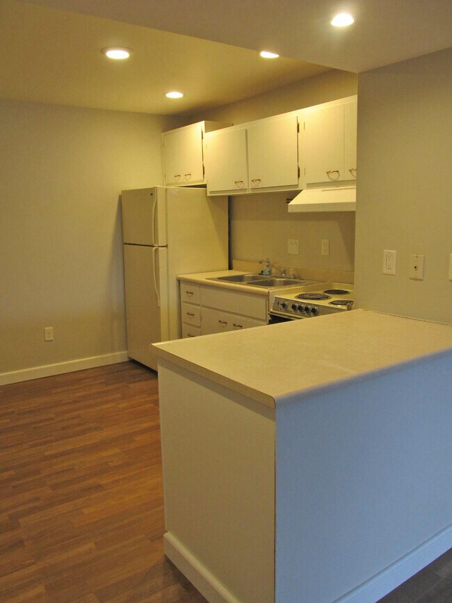 722 W Kilgore Rd Unit 303, Kalamazoo, MI 49008 Condo for Rent in