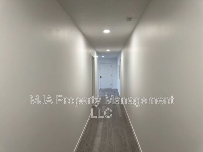 Building Photo - 500 East Fort Union Blvd