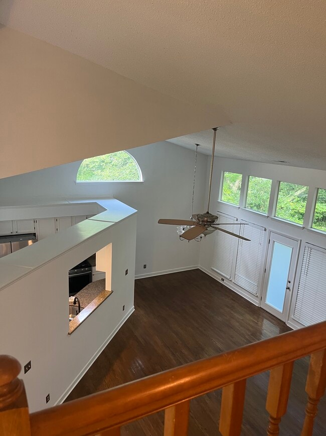 Building Photo - 3412 Armitage Dr