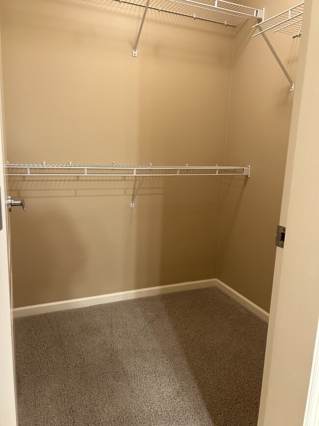 Building Photo - 7536-7536 Topaz Dr