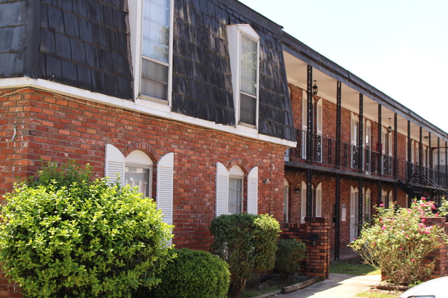 Building Photo - The Park at Forestdale