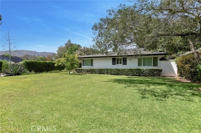 Building Photo - 1465 Linda Vista Ave