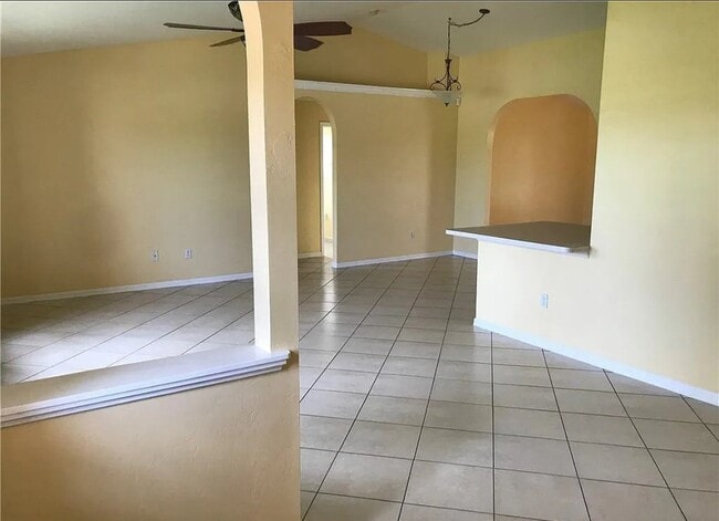 Foto del edificio - 1816 SW 38th Terrace