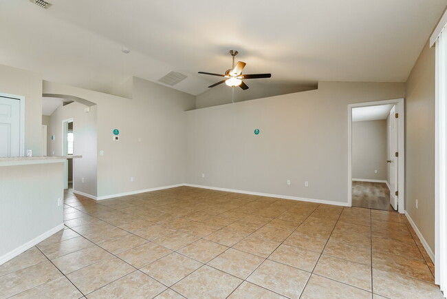 Foto del edificio - 2310 SW 4th Ct