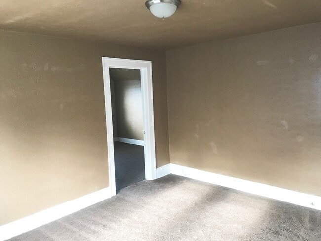 Foto del edificio - 1665 Cliffview Rd