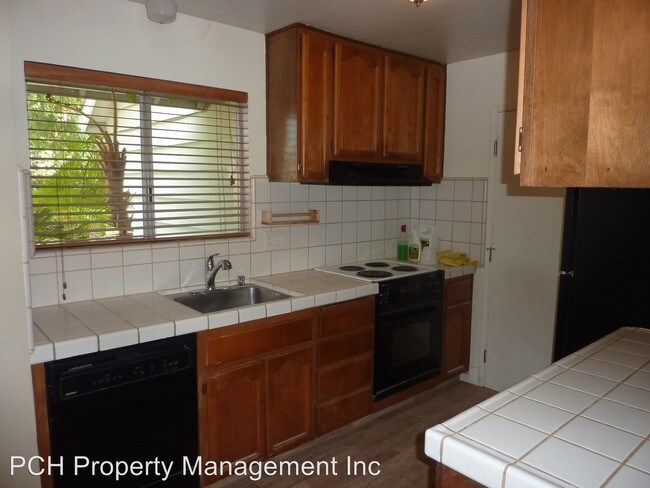 Building Photo - 3 br, 2 bath House - 8282 Mediterranean Way
