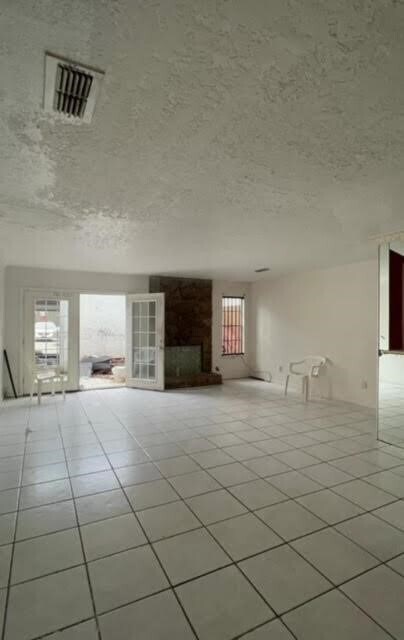 Foto del edificio - 12411 W Village Dr