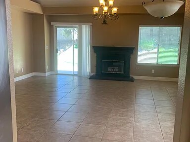 Building Photo - 10487 N Doheny Dr