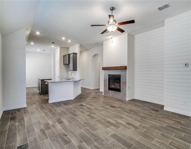 Foto del edificio - 6012 Sutton Fields Trail