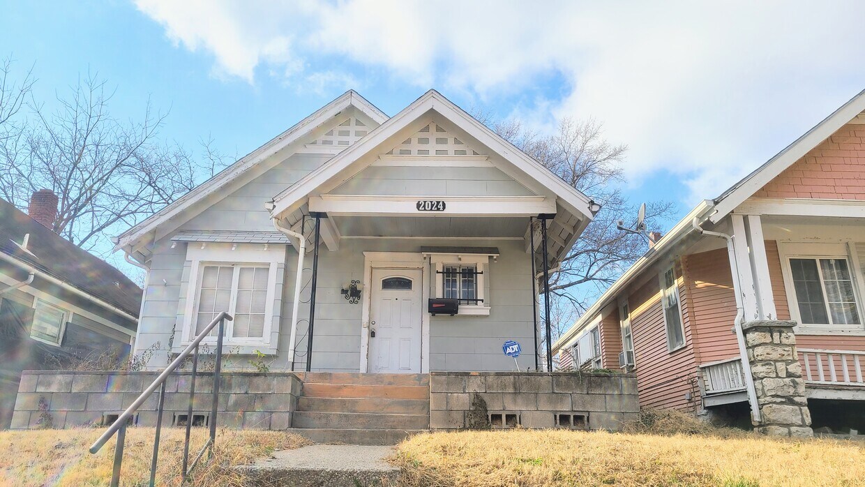 2024 Spruce Ave, Kansas City, MO 64127 House Rental in Kansas City