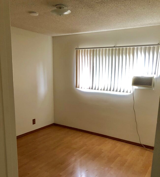 Bed room 3 - 8831 Arcadia Ave