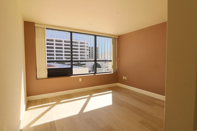 Foto del edificio - 450 N Arlington Ave