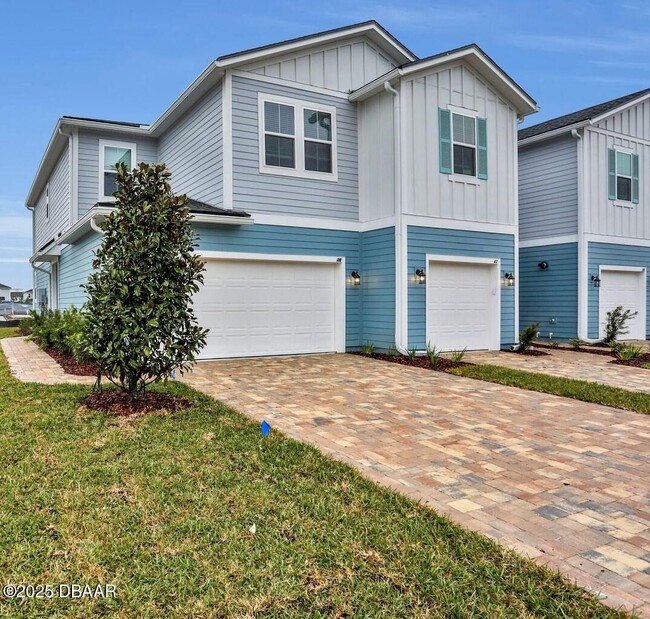 Building Photo - 180 Brandon Lks Dr