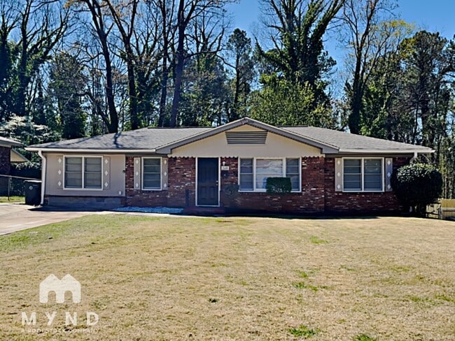 Building Photo - 1668 E Woodberry Ave