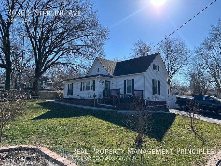 Primary Photo - Newly Renovated, Upscale 4 Bedroom 3 Bath ...