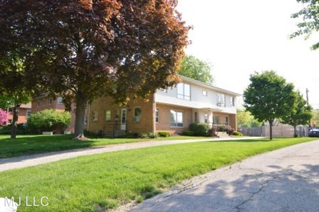Building Photo - 6304 Eastgate Rd