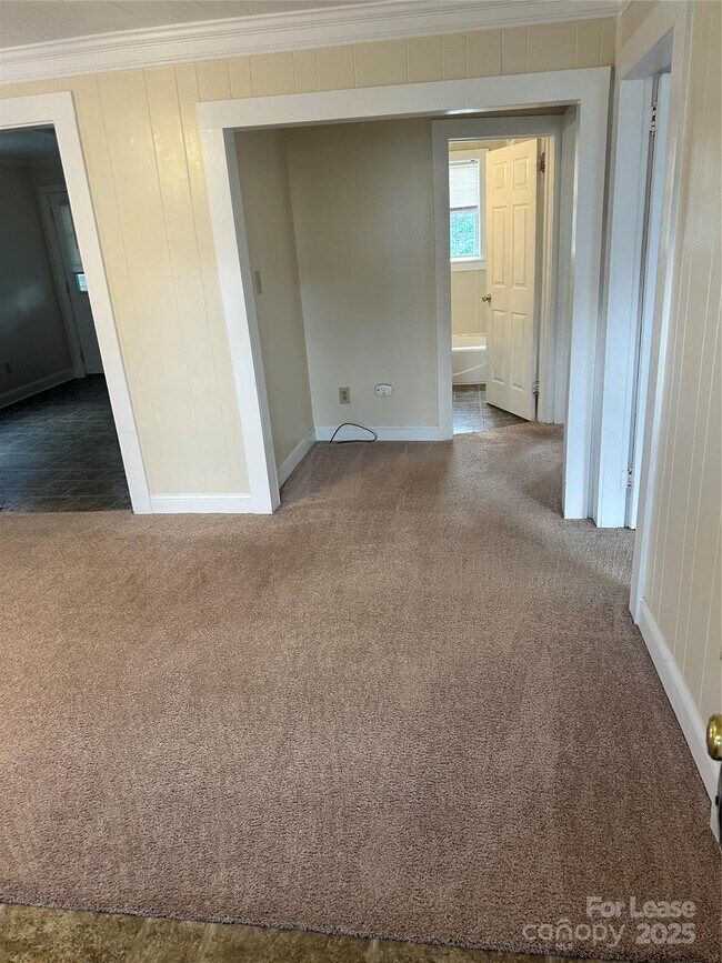 Foto del edificio - 323 W Bingham St